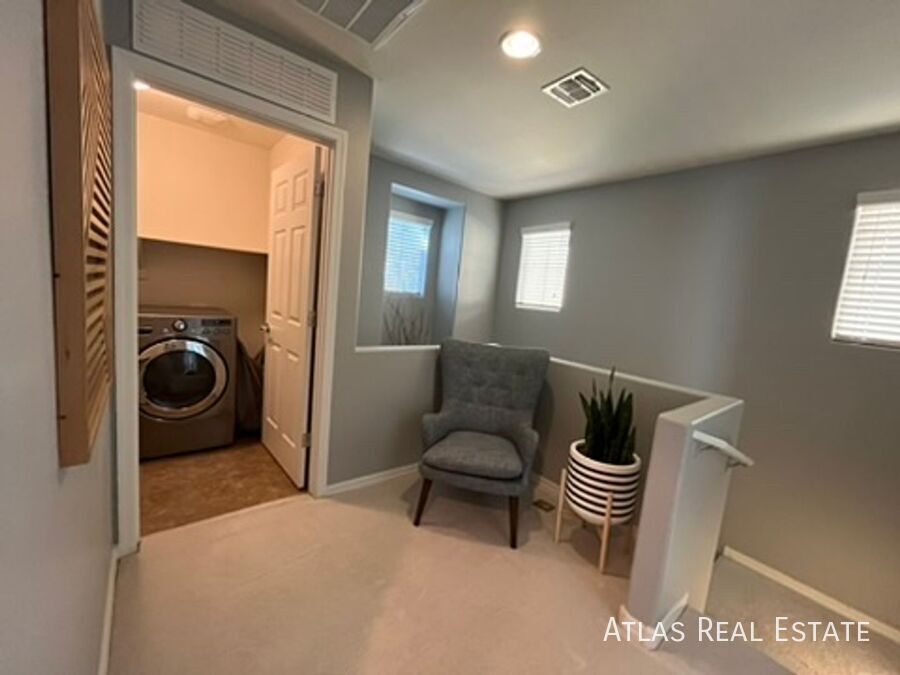 Building Photo - 3630 E Covey Ln