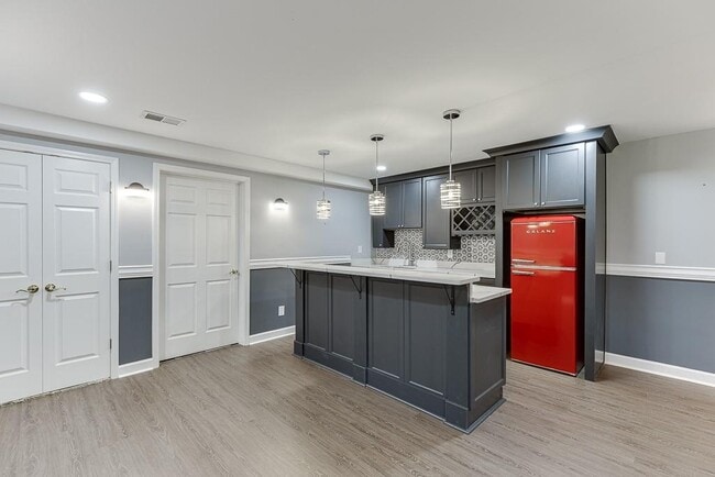 Building Photo - 2885 Towne Village Dr NW
