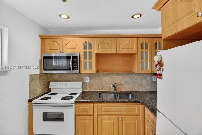 Building Photo - 11309 SW 200th St