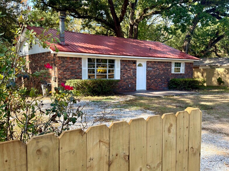 Primary Photo - 6309 Rambler Dr