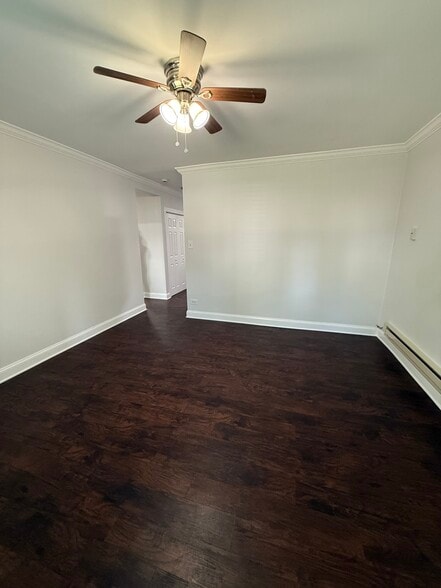 Building Photo - 2113 W Giddings St