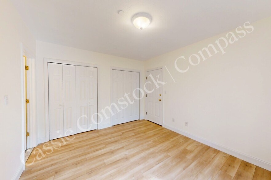 Primary bedroom - 111 W 8th St