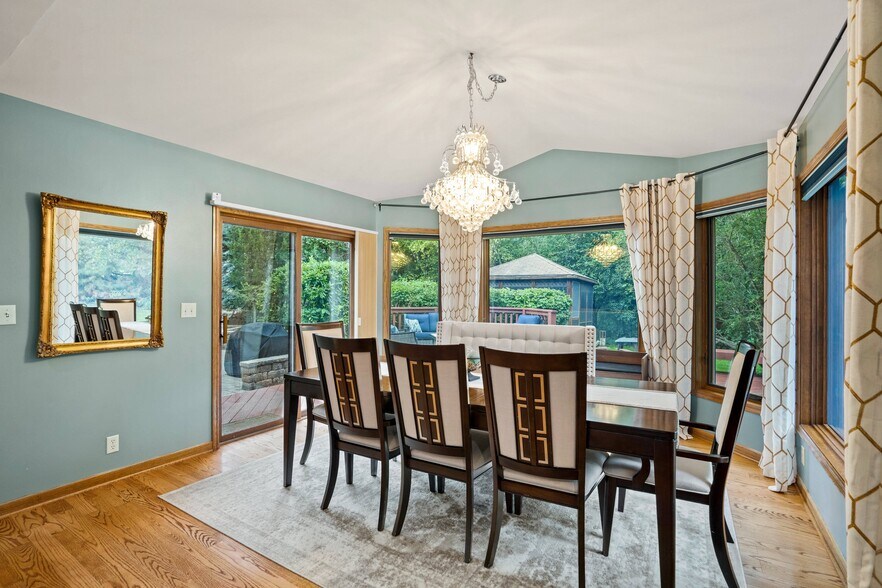 Building Photo - N53W16142 Waldens Pass