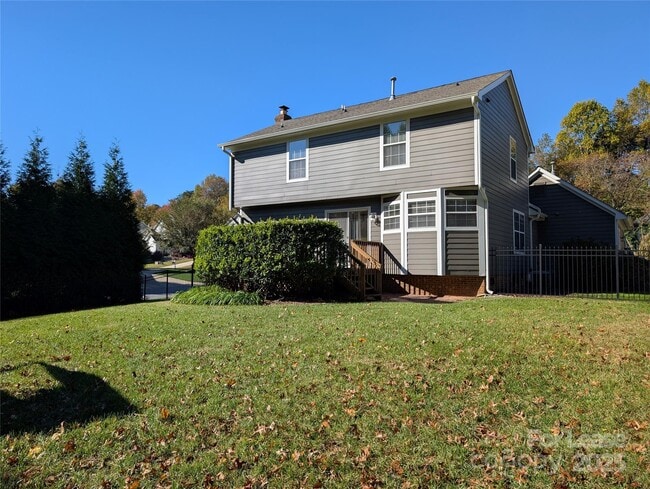 Building Photo - 160 Stone Ridge Ln