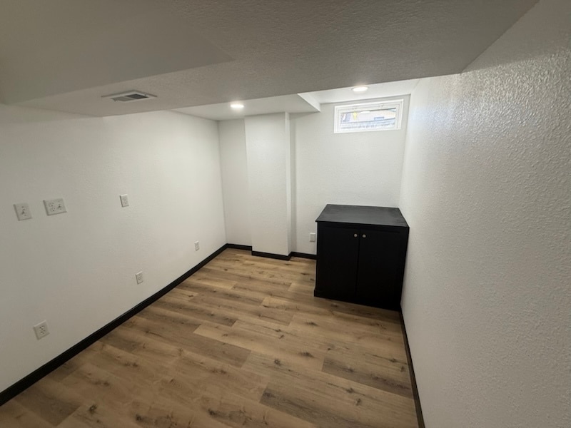 Building Photo - 1725 Elmwood Ln