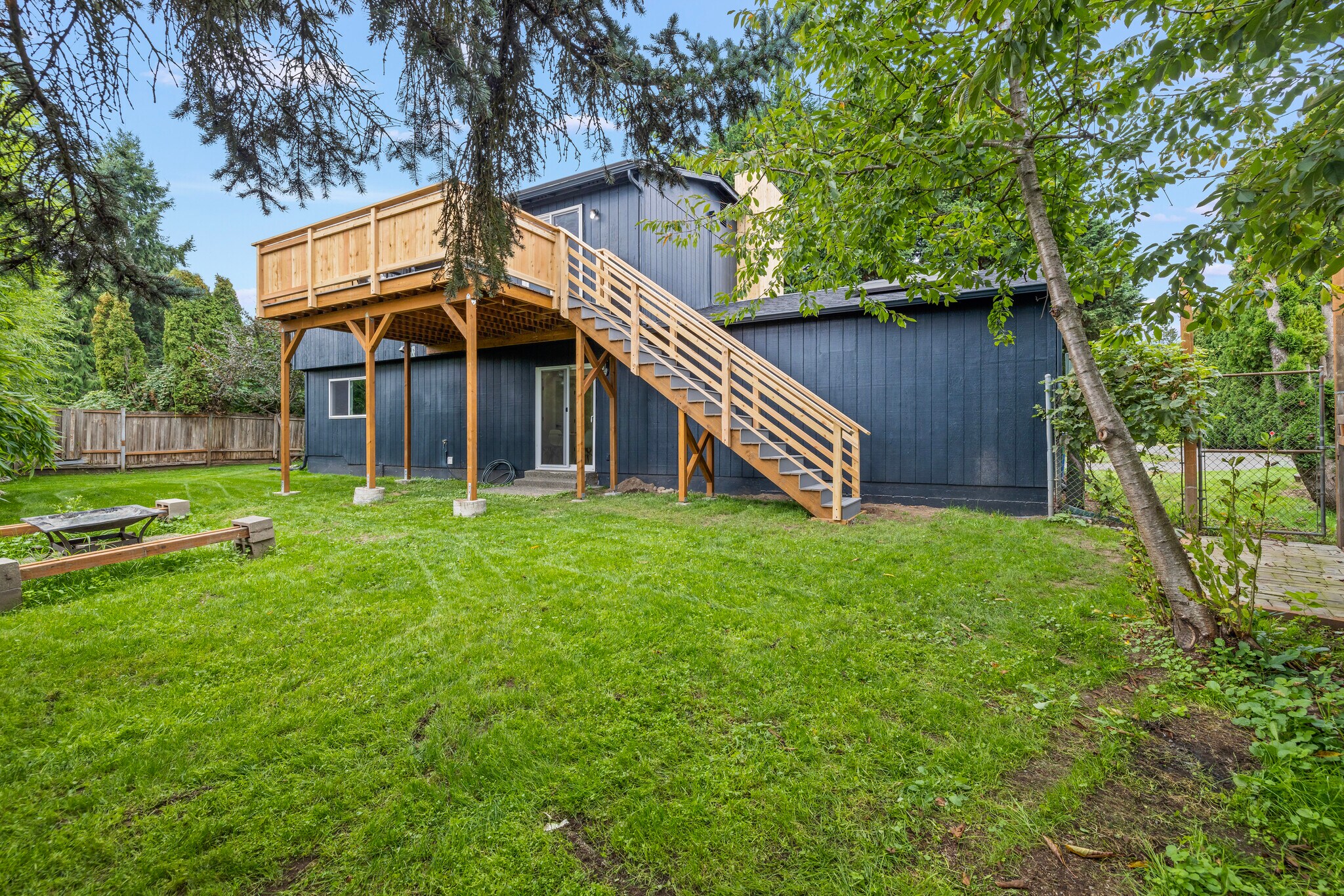 Building Photo - 920 207th Pl SE