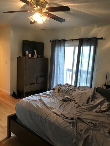 Building Photo - 111 W 8th St