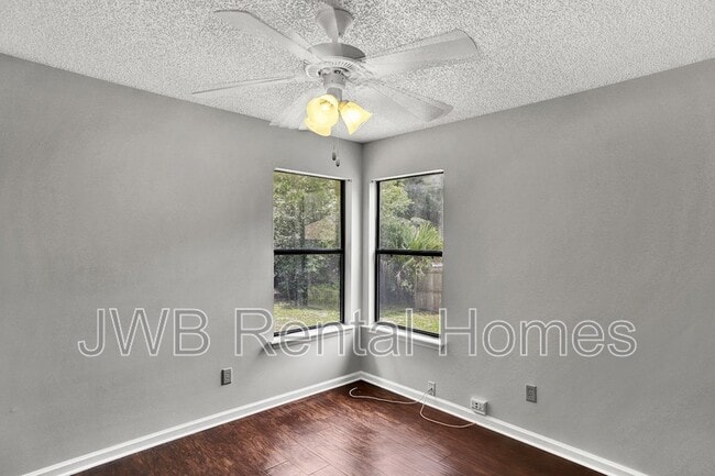 Building Photo - 11771 High Plains Dr E