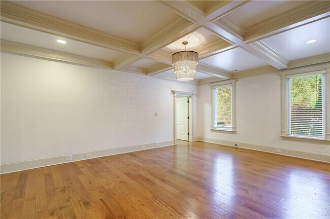 Building Photo - 521 Brendlynn Ct