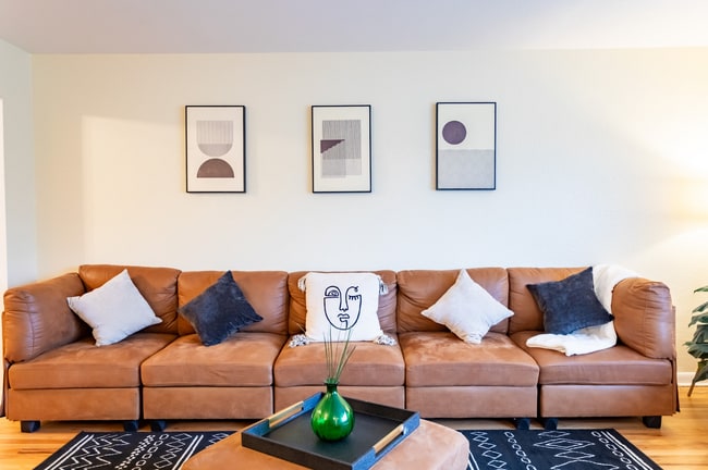 Building Photo - Spacious Updated Unit of Quadplex Available in Park Hill