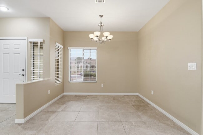 Building Photo - Discover comfortable single-story living in this inviting 3-bedroom, 2-bathroom home offering 1,7...