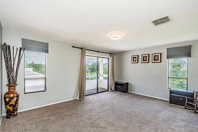 Building Photo - 123 Colony S Dr