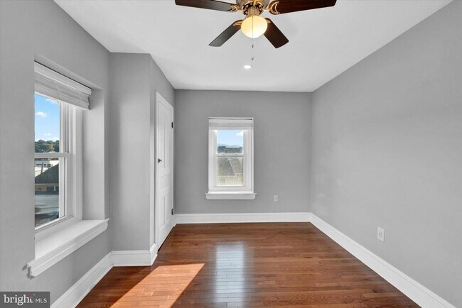 Building Photo - 205 Hermitage St