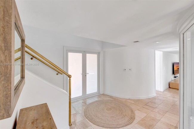 Building Photo - 4410 Brighton Pl