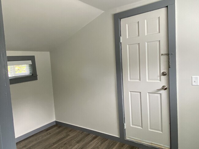 Building Photo - 2120 15th St