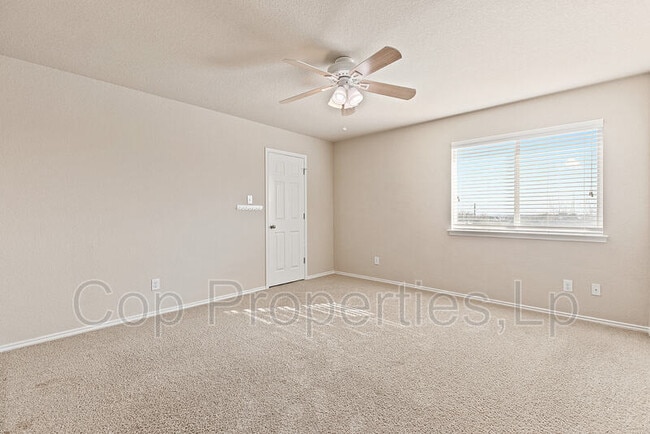 Building Photo - 12638 Red Maple Way