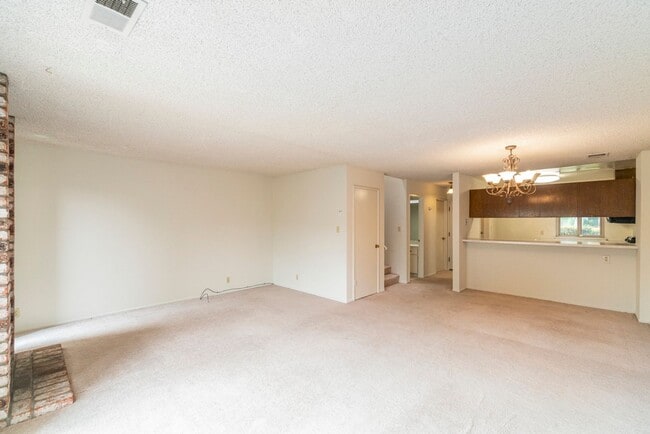 Building Photo - 3158 Phoenix Ln