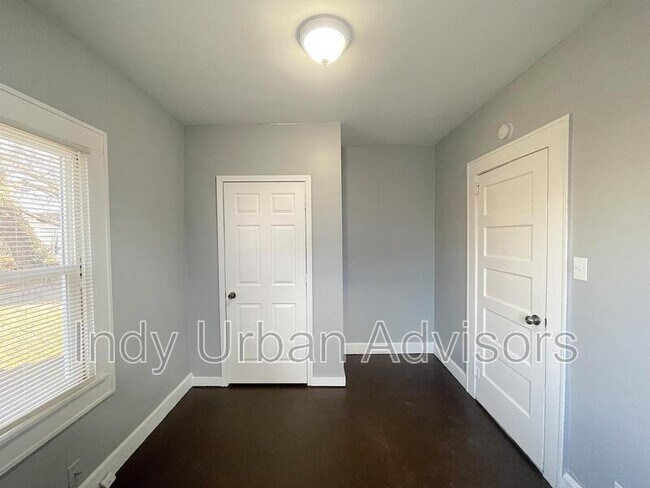 Building Photo - 1935 Adams St