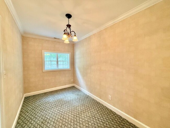 Building Photo - 3021 Hickory Tree Pl