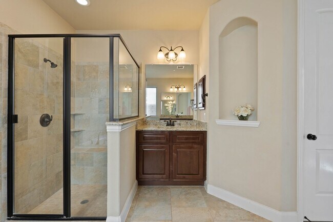 Building Photo - 166 Lindenberry Cir