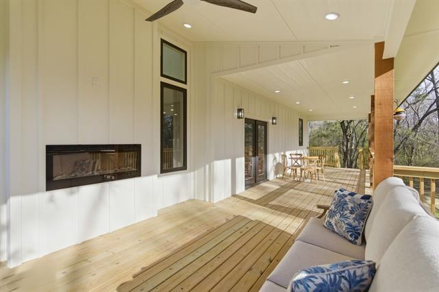 Building Photo - 819 Dubois St