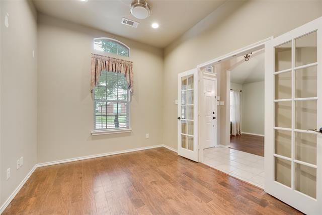 Building Photo - 6304 Fall River Dr
