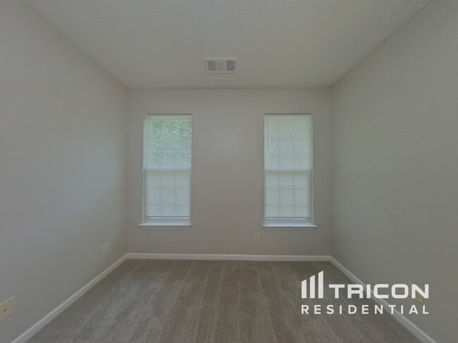 Building Photo - 2224 Boone Ct