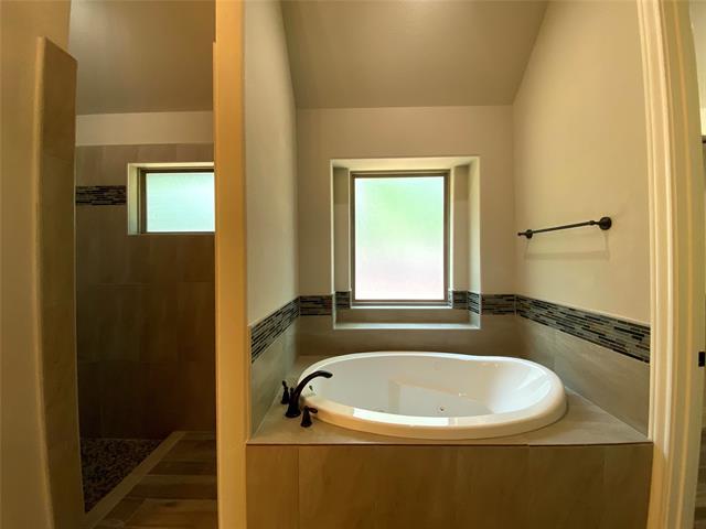 Building Photo - 4007 Sioux Ct