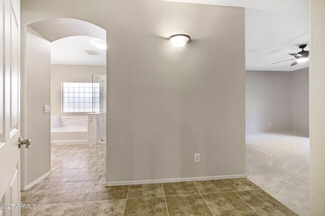 Building Photo - 11207 N 165th Ave