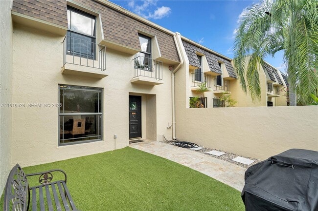 Building Photo - 9823 SW 93rd Terrace