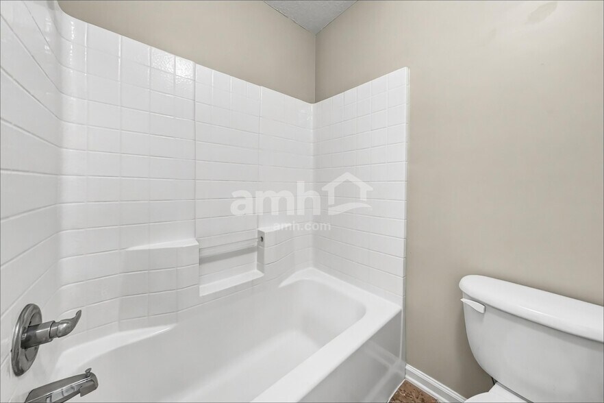 Building Photo - 7244 Angela Dr
