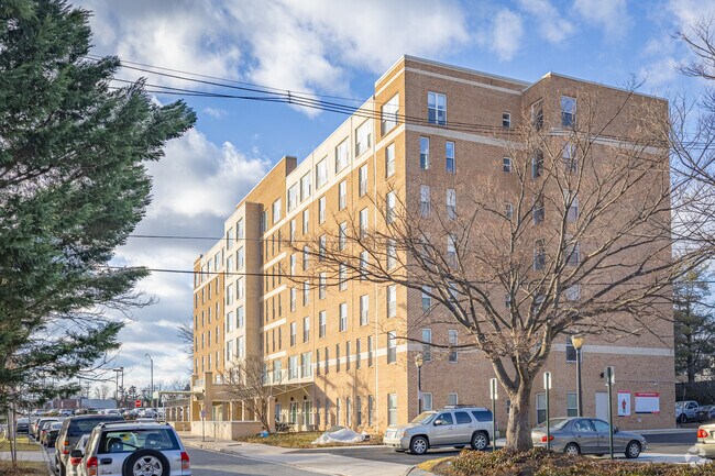 Building Photo - Weinberg House