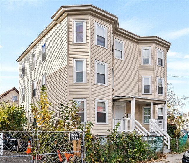 Building Photo - 40 Ripley Rd