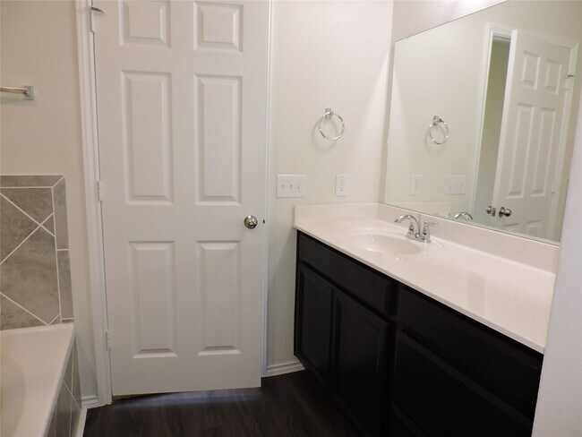 Building Photo - 4022 Timber Sapp Dr