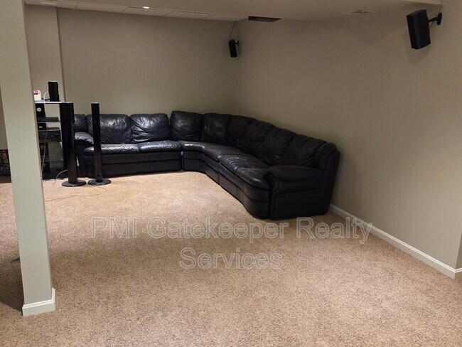 Building Photo - 9834 Chimney Sweep Ln
