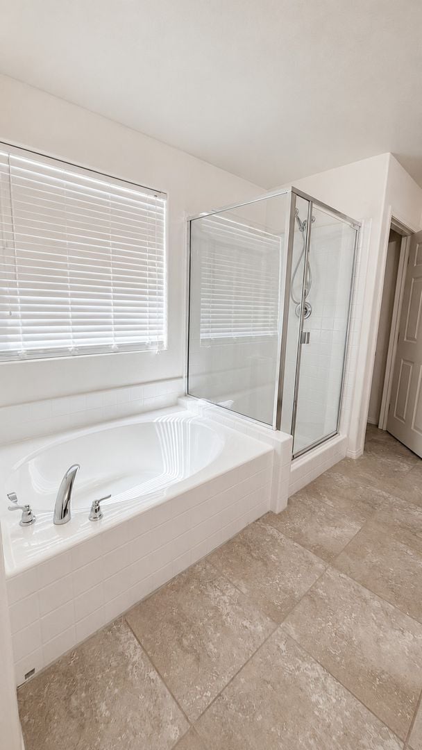 Building Photo - NO HOA | 2 Story New Paint | New Appliances | Bedroom & Full Bath Downstairs