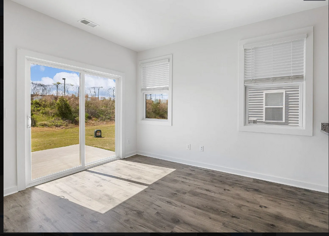 Building Photo - 1415 Darrowby Wy