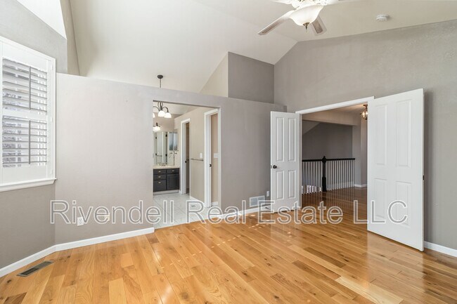 Building Photo - 9524 Las Colinas Dr