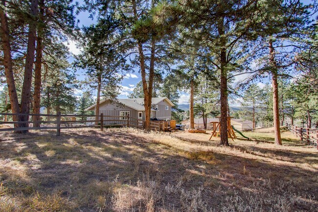 Building Photo - Peaceful 5 bdrm Mountain retreat in Woodla...