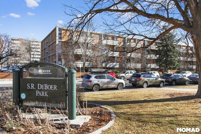 Building Photo - Charming Studio Condo in Denver