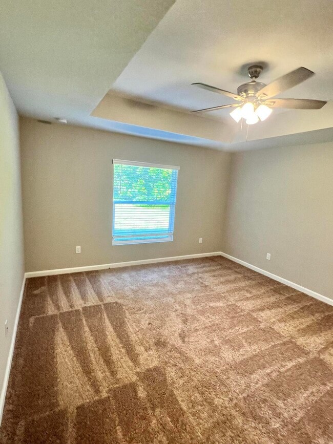 Building Photo - 5951 NW Baynard Dr