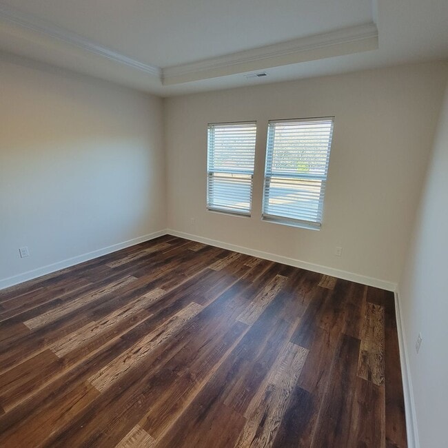 Building Photo - Spacious 4BR/.5BA Home in Steele Creek