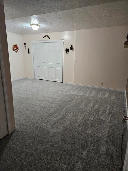 Large bedroom with huge closet - 8771 S 1850 W