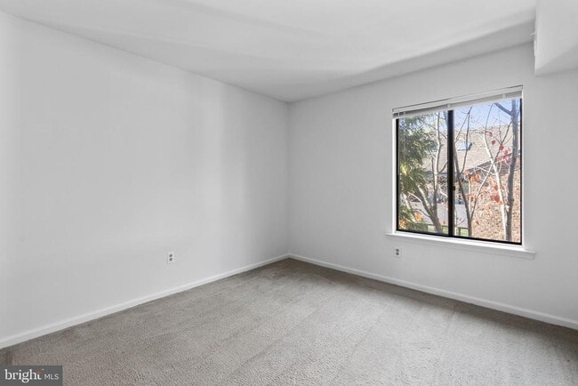 Building Photo - 707 Mountainview Dr