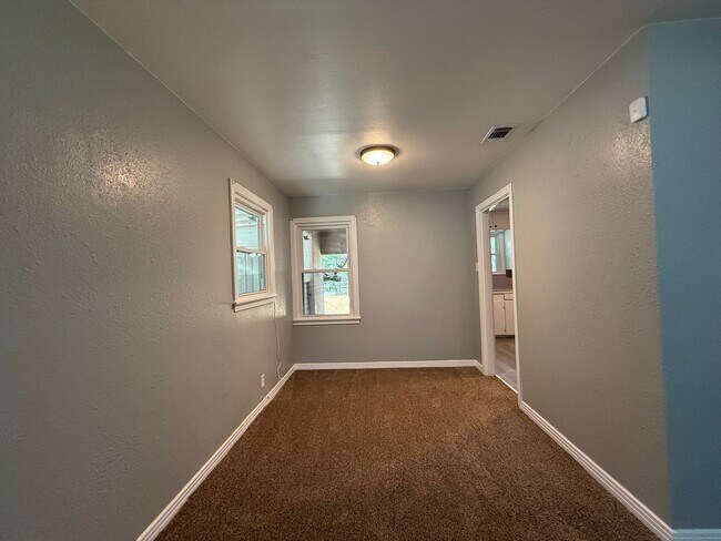 Building Photo - 1510 Parker St