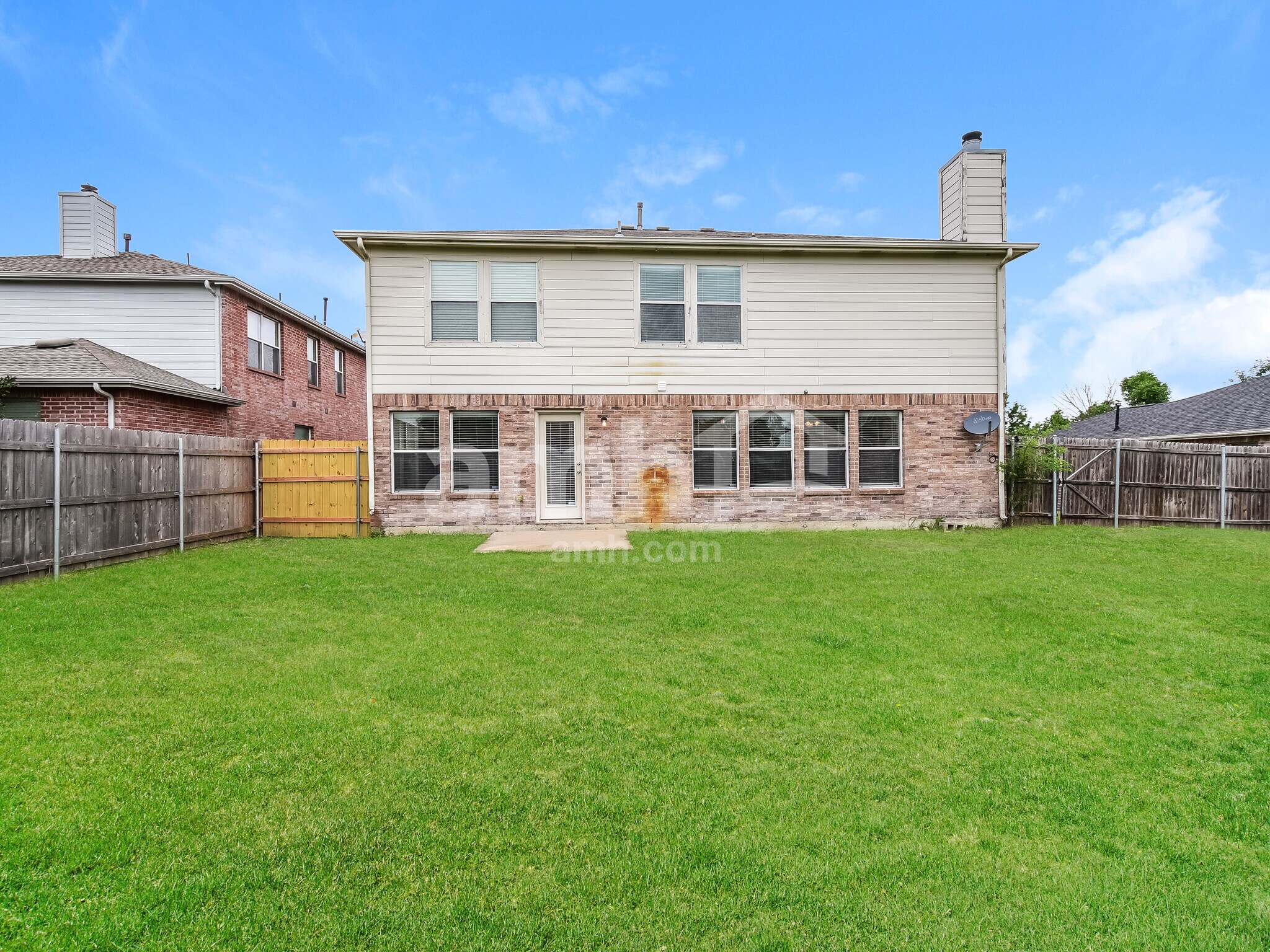 Building Photo - 2110 Aster Trail