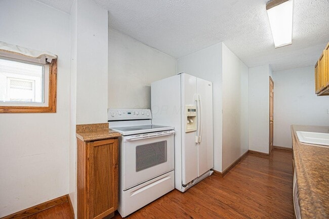 Building Photo - 334 Lancaster Pike