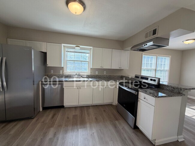 Building Photo - 2658 Galaxie St