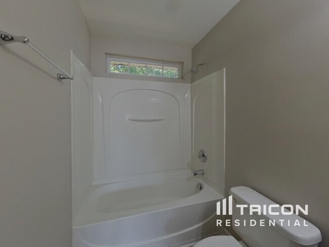 Building Photo - 345 Hunslet Cir