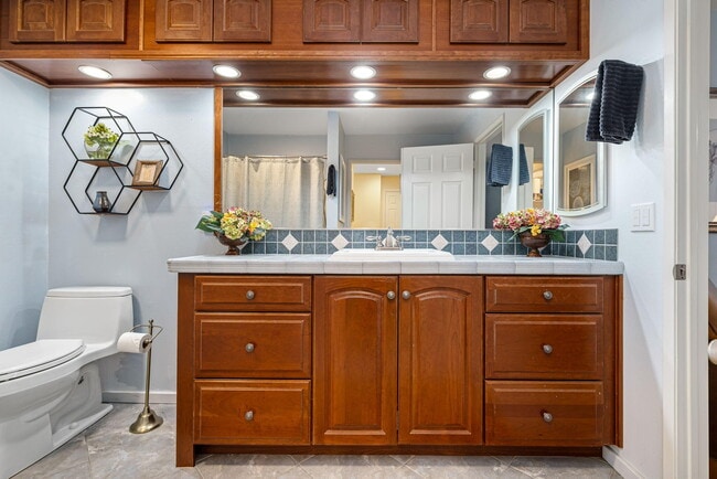 Building Photo - 79021 Bayside Ct